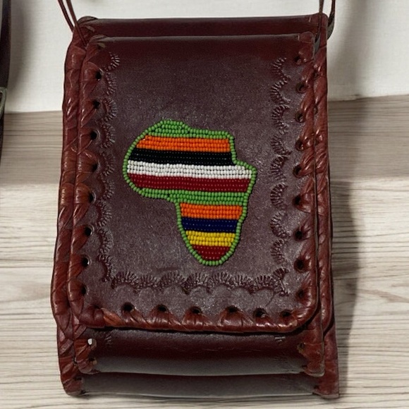 Leather Hand Tooled Mini Shoulder Bag with Beaded African Design 7” x 5” x 2” - Picture 6 of 11